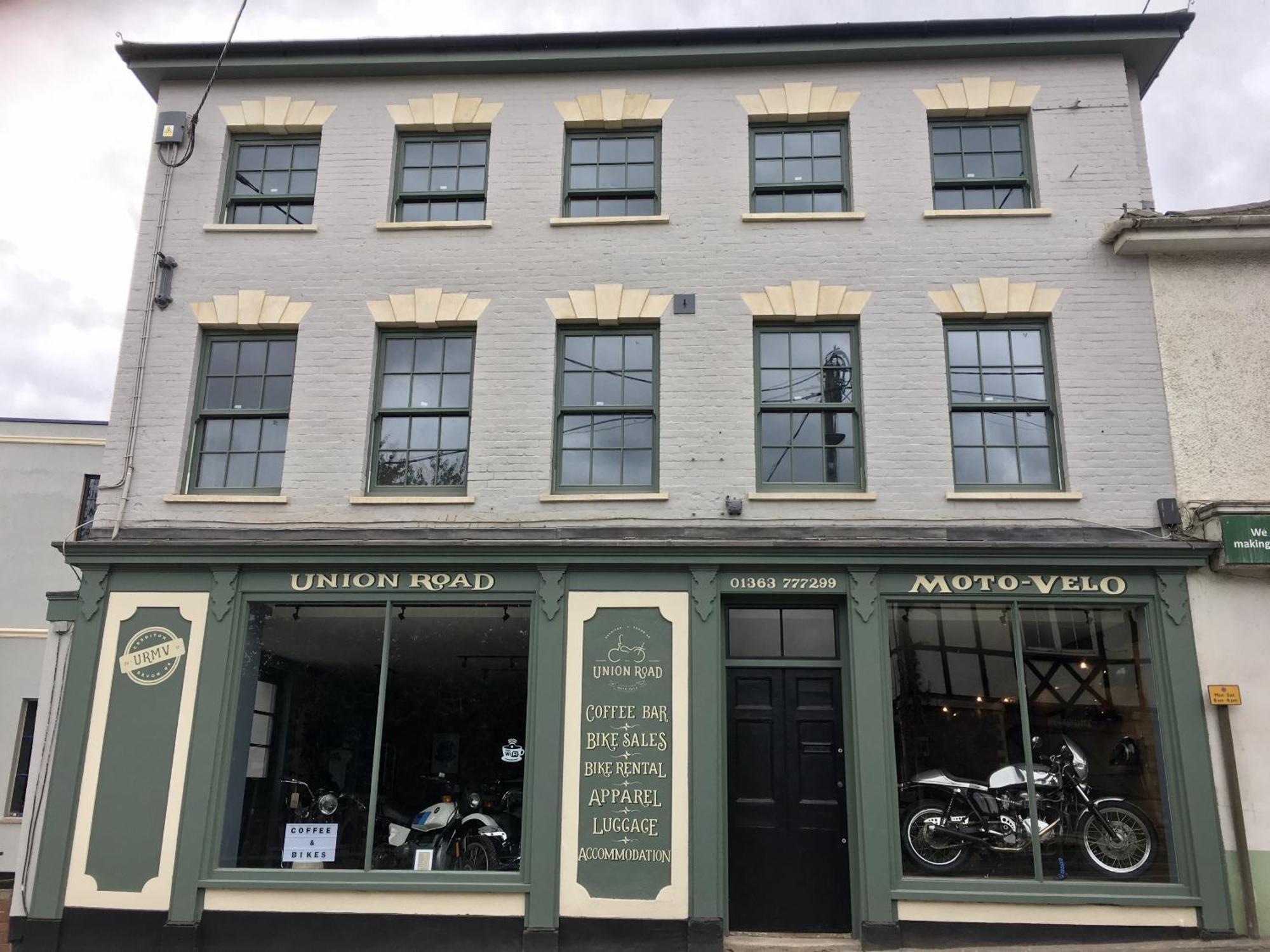 Union Road Moto Velo Accommodation 크레디톤 외부 사진